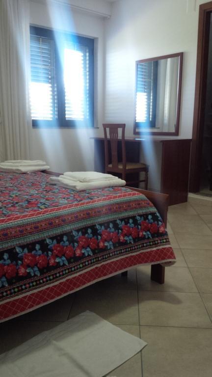 Del Riccio Hotel Martirano Szoba fotó